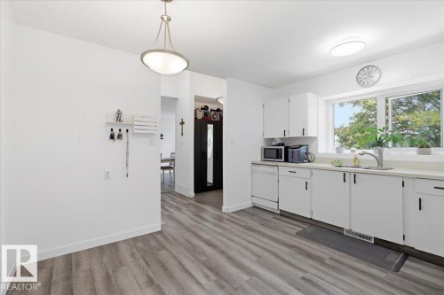 116 Cameron Crescent, Wetaskiwin, AB - Indoor Photo Showing Kitchen