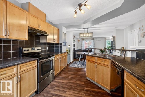 66 5604 199 Street, Edmonton, AB - Indoor Photo Showing Kitchen With Double Sink