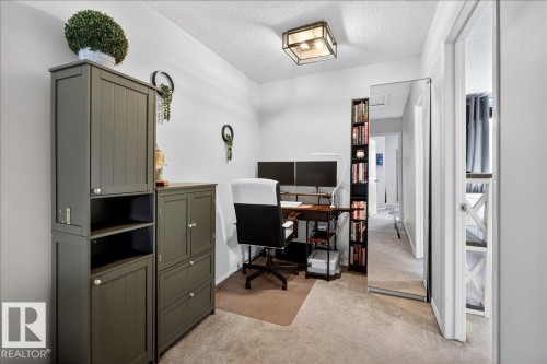 66 5604 199 Street, Edmonton, AB - Indoor Photo Showing Office