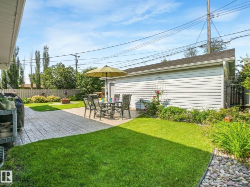 9528 54 Street Nw, Edmonton, AB - Outdoor