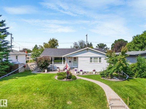 9528 54 Street Nw, Edmonton, AB - Outdoor