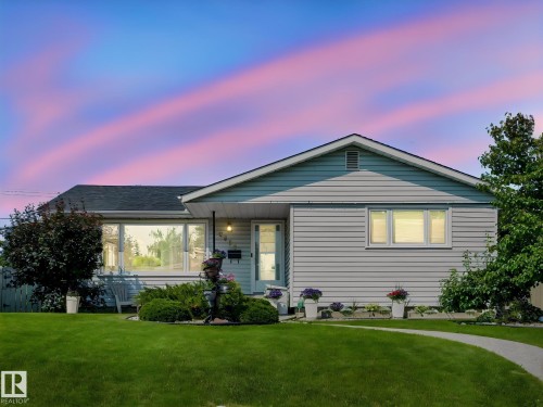 9528 54 Street Nw, Edmonton, AB - Outdoor
