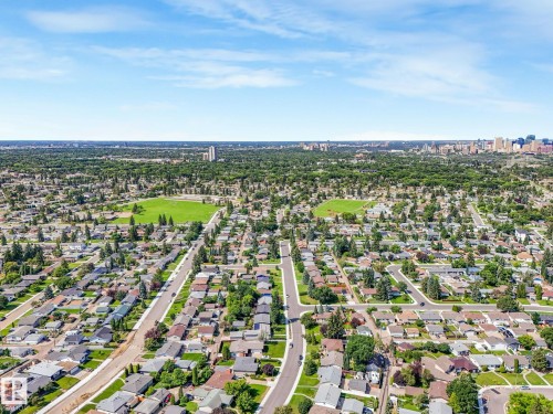 9528 54 Street Nw, Edmonton, AB - Outdoor With View
