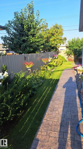 9528 54 Street Nw, Edmonton, AB - Outdoor