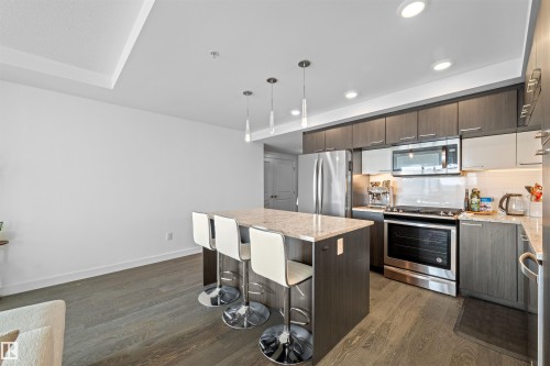 #1104 9720 106 St Nw, Edmonton, AB - Indoor Photo Showing Kitchen With Upgraded Kitchen