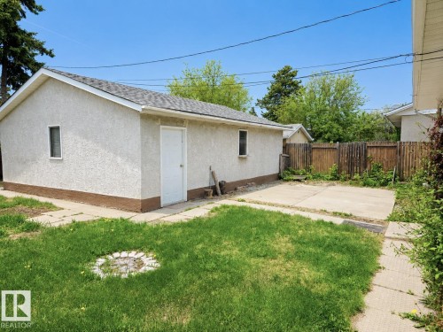 8712 162 Street Nw, Edmonton, AB - Outdoor