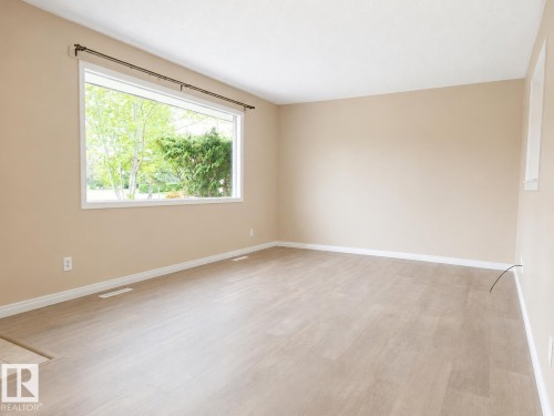 8712 162 Street Nw, Edmonton, AB - Indoor Photo Showing Other Room