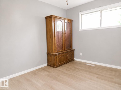 8712 162 Street Nw, Edmonton, AB - Indoor Photo Showing Other Room