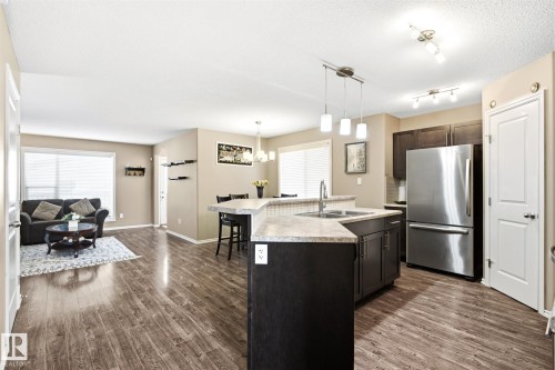 18080 89 Street Nw, Edmonton, AB - Indoor Photo Showing Kitchen With Double Sink