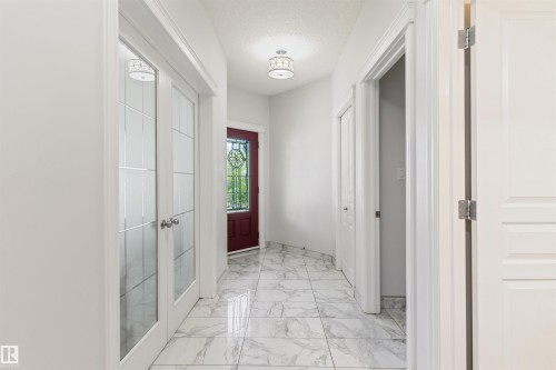 1075 Mckinney Green Nw, Edmonton, AB - Indoor Photo Showing Other Room
