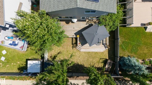 1075 Mckinney Green Nw, Edmonton, AB - Outdoor