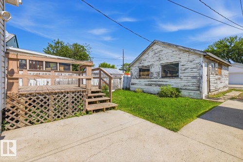 12119 95A Street Nw, Edmonton, AB - Outdoor