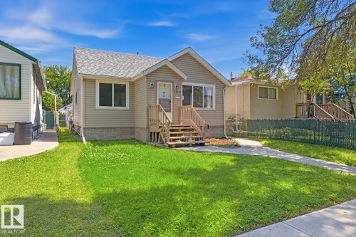 12119 95A Street NW  Edmonton, AB T5G 1R8