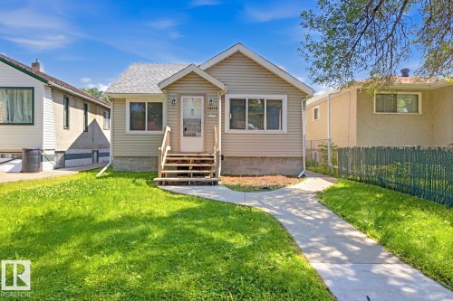12119 95A Street Nw, Edmonton, AB - Outdoor With Facade