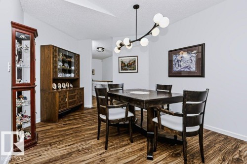 #18 9420 172 St Nw, Edmonton, AB - Indoor Photo Showing Dining Room