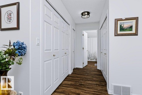 #18 9420 172 St Nw, Edmonton, AB - Indoor Photo Showing Other Room