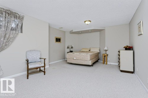 #18 9420 172 St Nw, Edmonton, AB - Indoor Photo Showing Bedroom