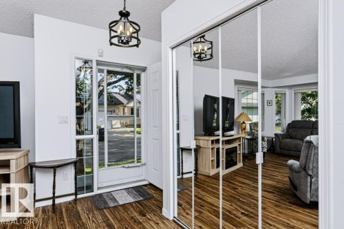 #18 9420 172 St Nw, Edmonton, AB - Indoor