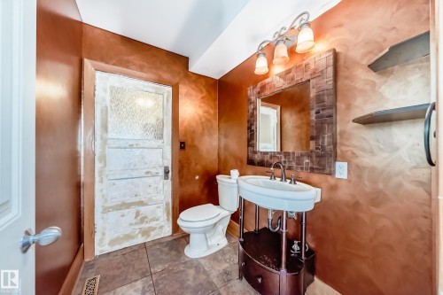449 Jennifer Heil Way, Spruce Grove, AB - Indoor Photo Showing Bathroom