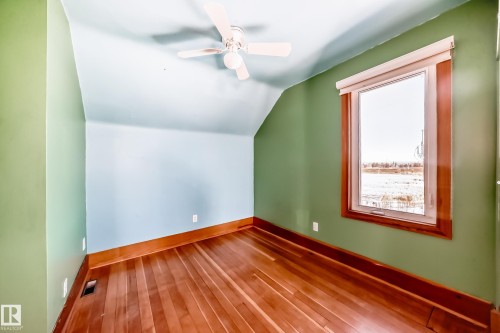 449 Jennifer Heil Way, Spruce Grove, AB - Indoor Photo Showing Other Room
