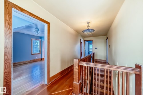 449 Jennifer Heil Way, Spruce Grove, AB - Indoor Photo Showing Other Room