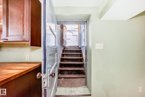 449 Jennifer Heil Way, Spruce Grove, AB - Indoor Photo Showing Other Room