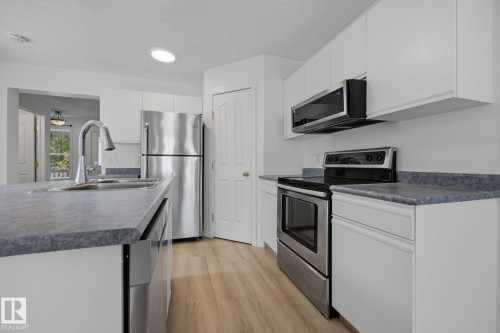 2076 Tanner Wynd Nw, Edmonton, AB 