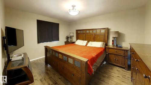 6663 15 Ave, Edson, AB - Indoor Photo Showing Bedroom