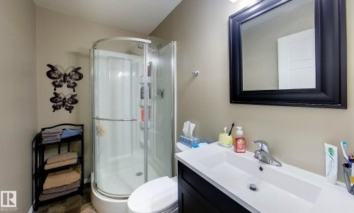 6663 15 Ave, Edson, AB - Indoor Photo Showing Bathroom