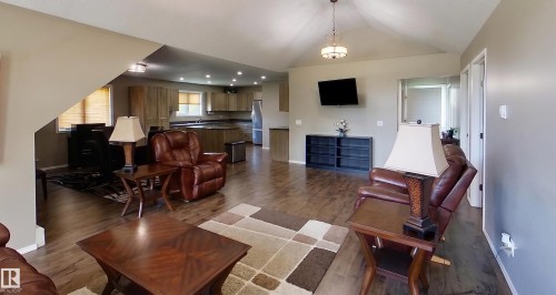 6663 15 Ave, Edson, AB - Indoor Photo Showing Living Room