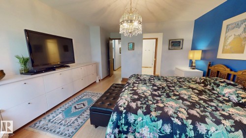 109 Ironwood Place Nw, Edmonton, AB - Indoor Photo Showing Bedroom