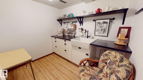 109 Ironwood Place Nw, Edmonton, AB - Indoor Photo Showing Other Room