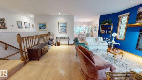 109 Ironwood Place Nw, Edmonton, AB - Indoor Photo Showing Living Room
