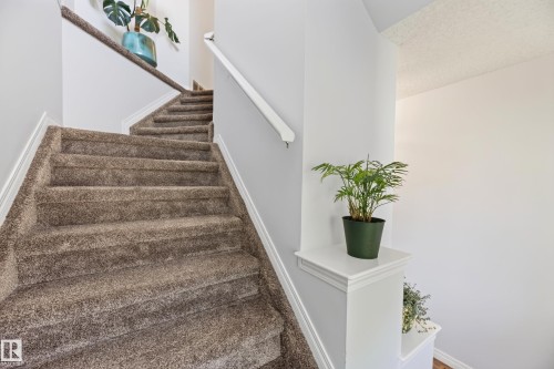 #6 12104 16 Av Sw, Edmonton, AB - Indoor Photo Showing Other Room