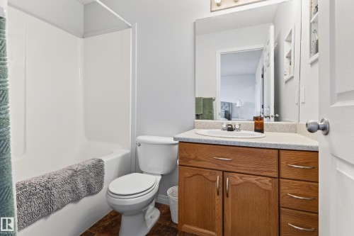 #6 12104 16 Av Sw, Edmonton, AB - Indoor Photo Showing Bathroom