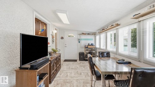 4515 41A Avenue, Leduc, AB - Indoor Photo Showing Other Room