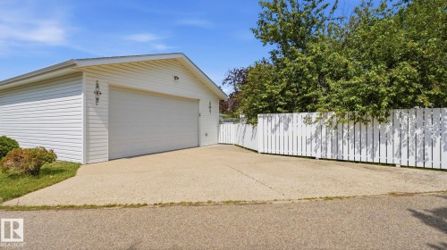 4515 41A Avenue, Leduc, AB - Outdoor With Exterior
