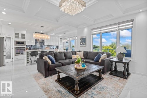 1242 Starling Drive Nw, Edmonton, AB - Indoor Photo Showing Living Room