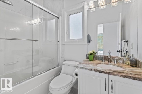 1242 Starling Drive Nw, Edmonton, AB - Indoor Photo Showing Bathroom