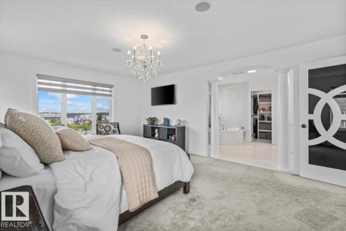1242 Starling Drive Nw, Edmonton, AB - Indoor Photo Showing Bedroom