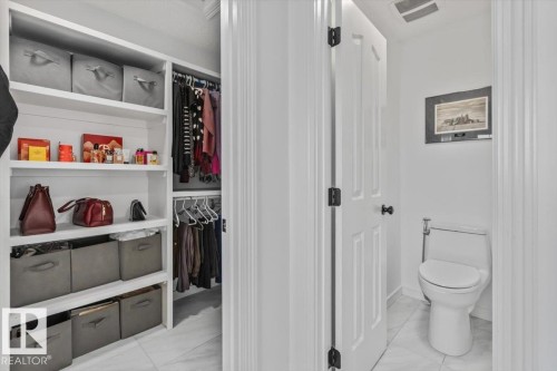 1242 Starling Drive Nw, Edmonton, AB - Indoor Photo Showing Bathroom
