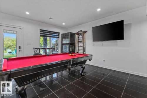 1242 Starling Drive Nw, Edmonton, AB - Indoor Photo Showing Other Room