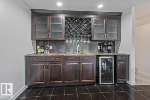 1242 Starling Drive Nw, Edmonton, AB - Indoor Photo Showing Kitchen