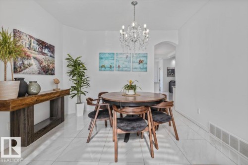 1242 Starling Drive Nw, Edmonton, AB - Indoor Photo Showing Dining Room
