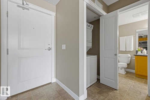 #202 3715 Whitelaw Ln Nw, Edmonton, AB - Indoor Photo Showing Other Room