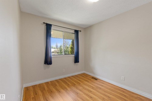105 Grandin Village, St. Albert, AB - Indoor Photo Showing Other Room