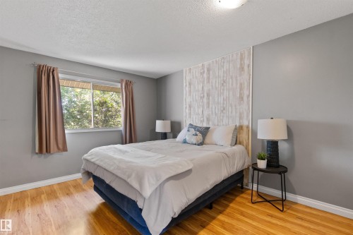 105 Grandin Village, St. Albert, AB - Indoor Photo Showing Bedroom
