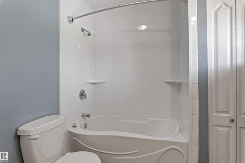 105 Grandin Village, St. Albert, AB - Indoor Photo Showing Bathroom