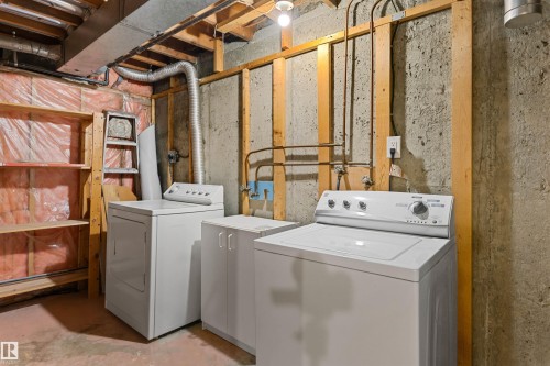 105 Grandin Village, St. Albert, AB - Indoor Photo Showing Laundry Room