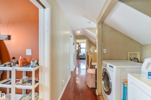 10207 88 Street Nw, Edmonton, AB - Indoor Photo Showing Laundry Room